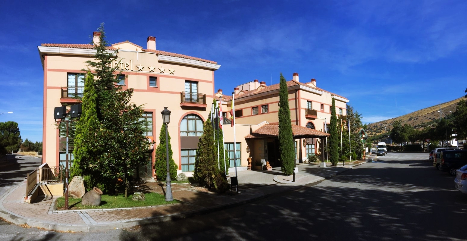 Hotel Segovia Sierra de Guadarrama 4*